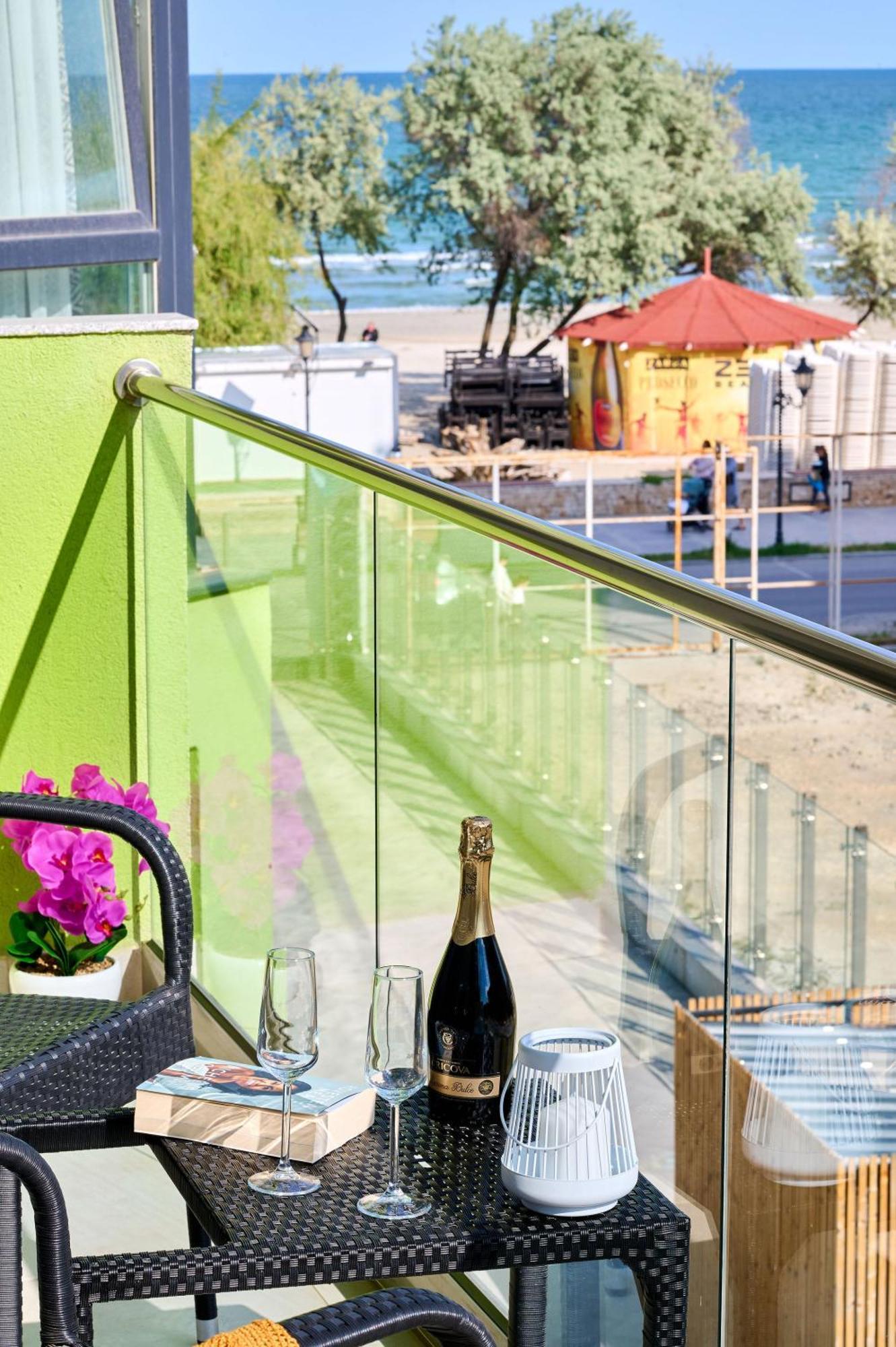 Evelyn'S Apartment Spa&Pool Beach Resort Mamaia Exteriér fotografie